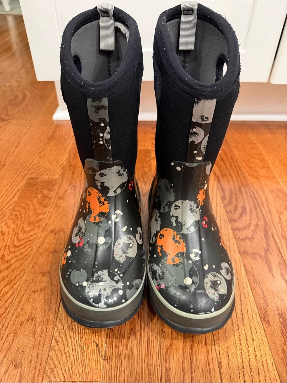 Bogs Kids Black & Orange Moon-Print Waterproof Boots